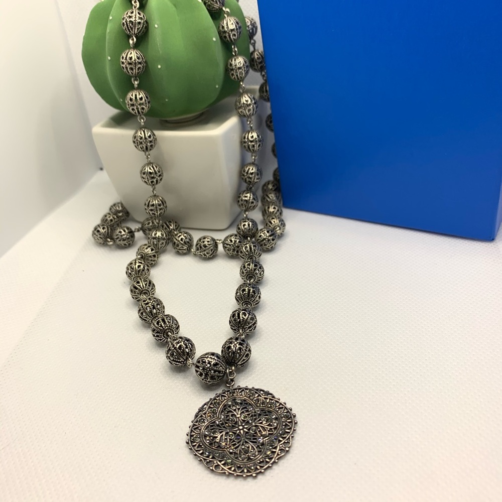 Vintage Handcrafted Silver 22”Tiered Bead Necklace
